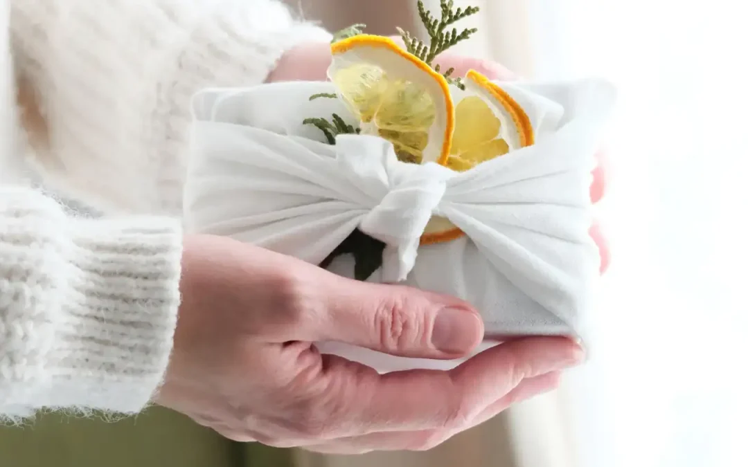 Il Furoshiki: L’Arte Giapponese di Avvolgere (Utile Anche per Imballare)